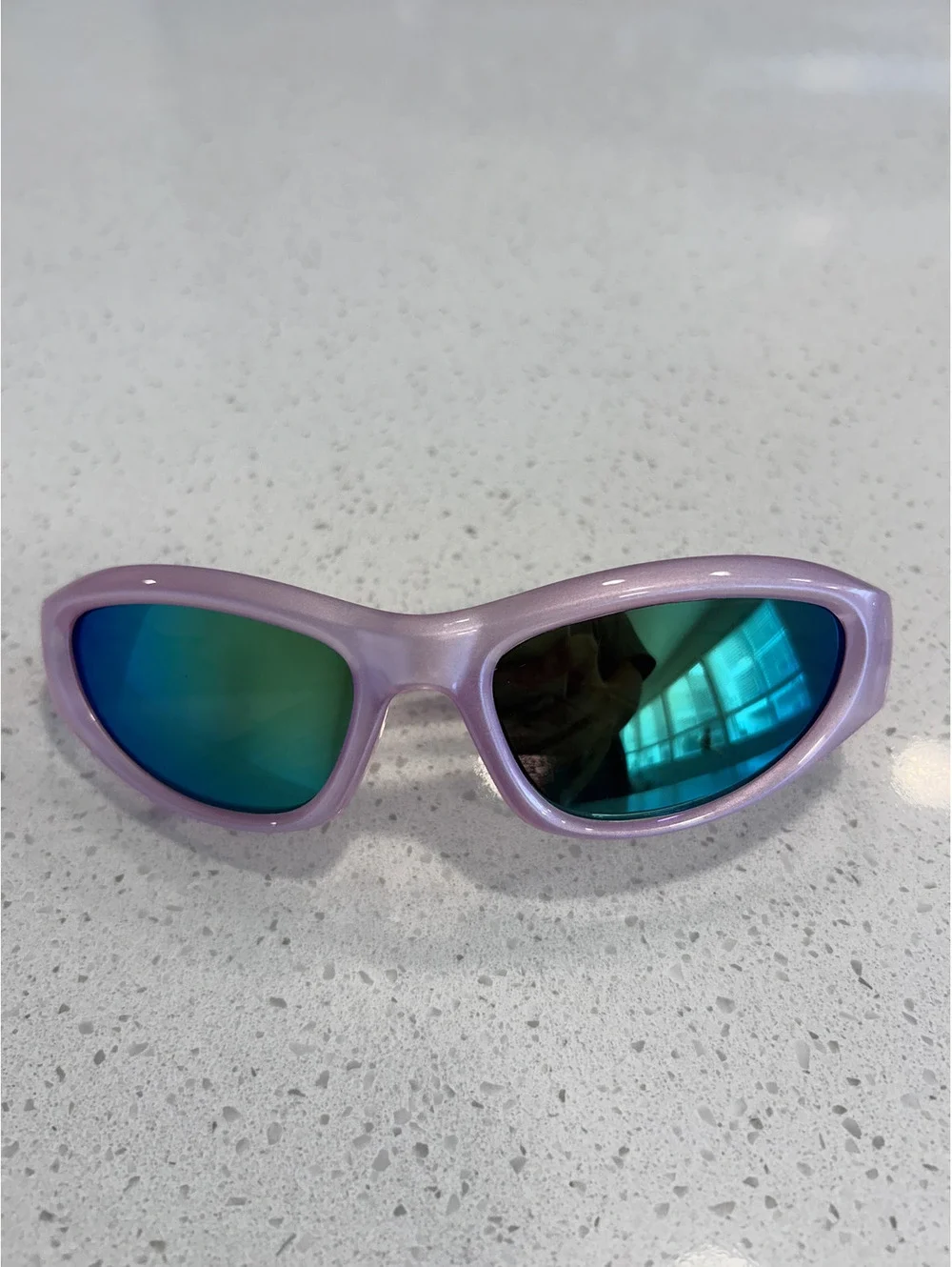 Retro Pink Oval Sunglasses with Star Detail and Green lens